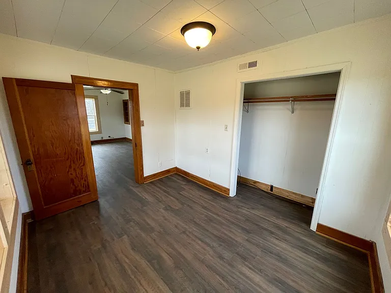 555 Hopewell Rd — Photo 18