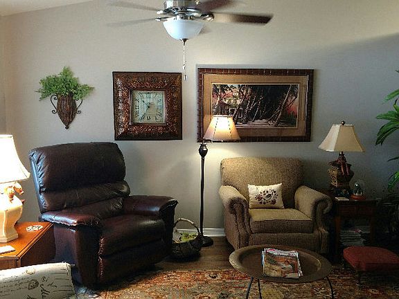 4th image of 480 SE Rosewood Cir