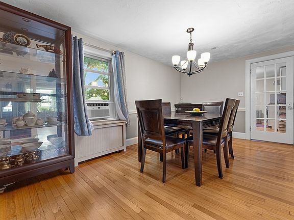 5th image of 120 North St