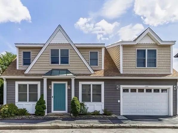 135 Lake Ave, Worcester, MA 01604