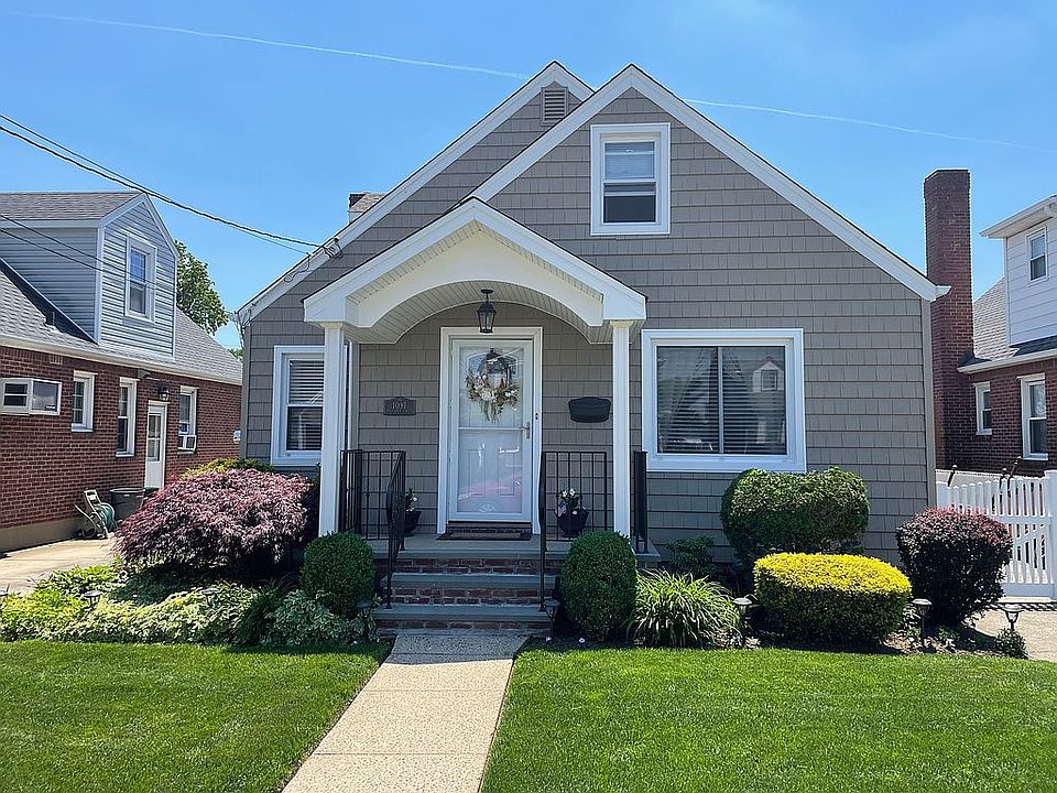 1st image of 1091 Rosegold St