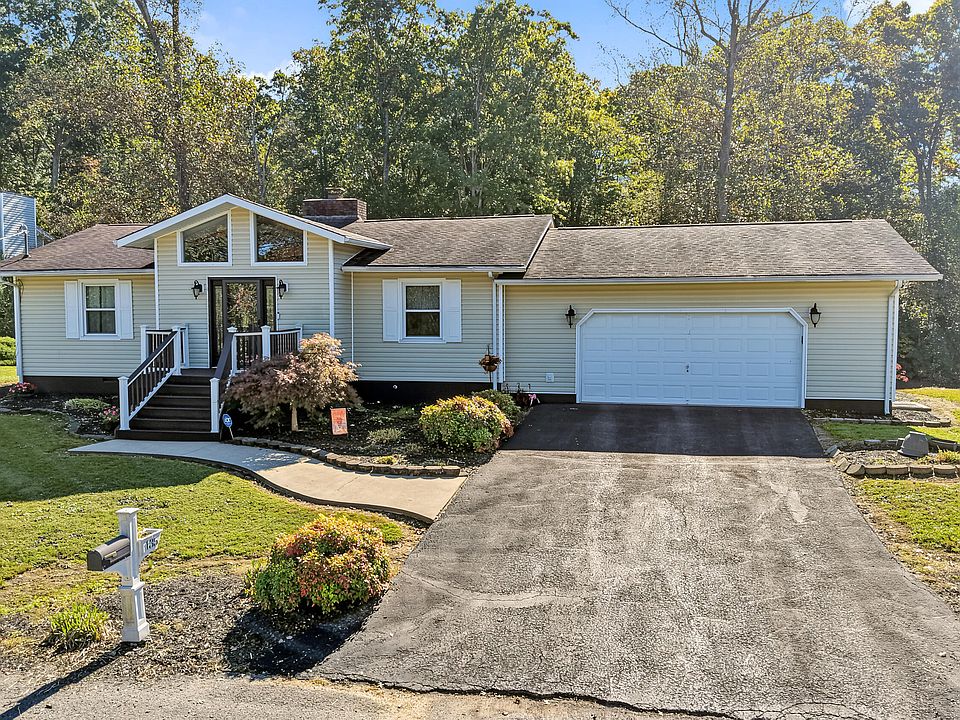 1st image of 135 Denise Dr