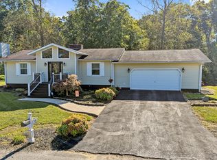135 Denise Dr, Speedwell, TN 37870