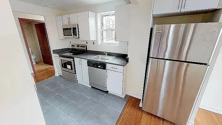 82-76 116th St #801 — Photo 2