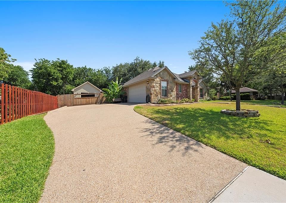 14013 Lone Oak Ln, Woodway, TX 76712 Zillow
