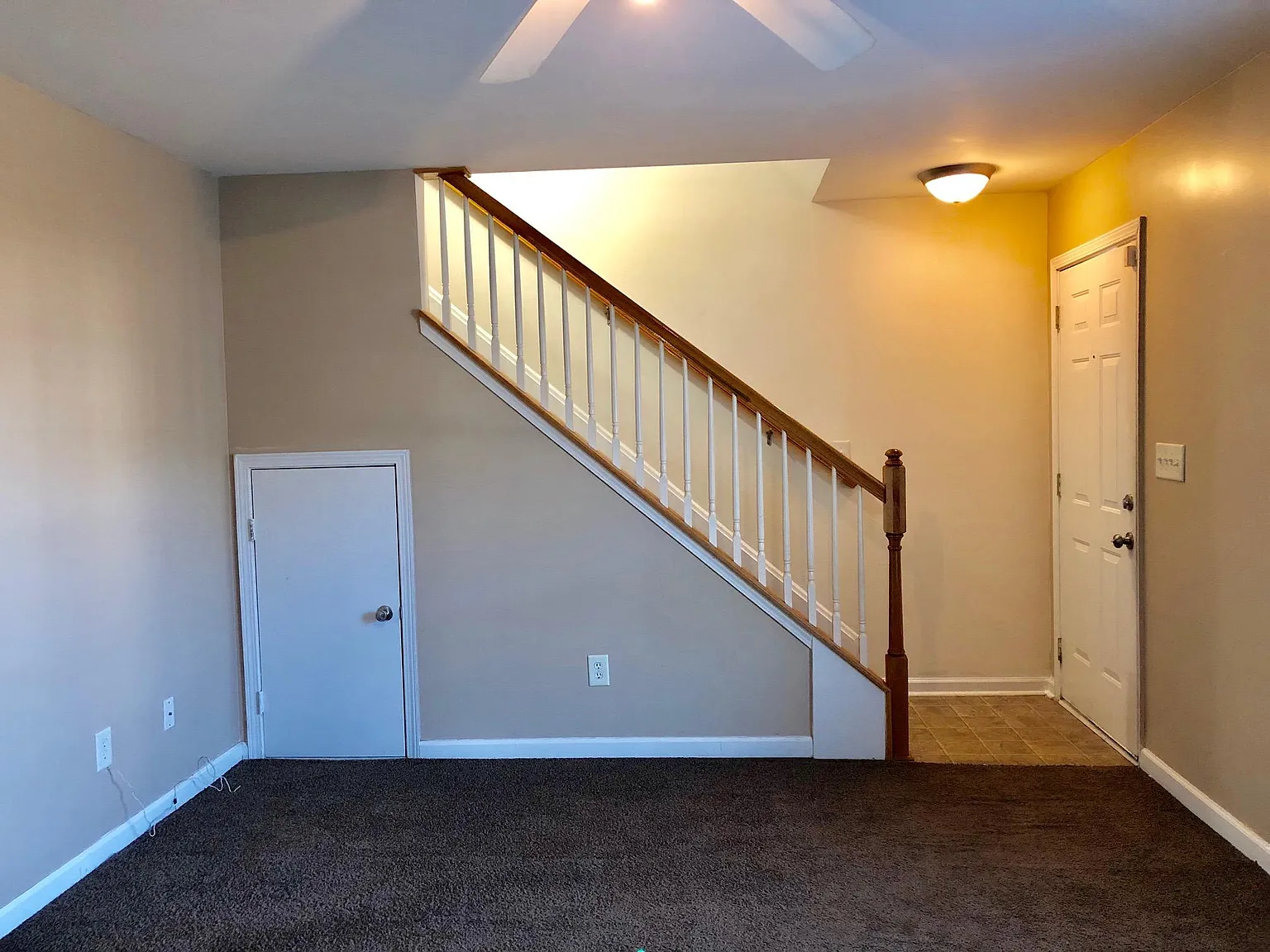 410 Summer Pl — Photo 4