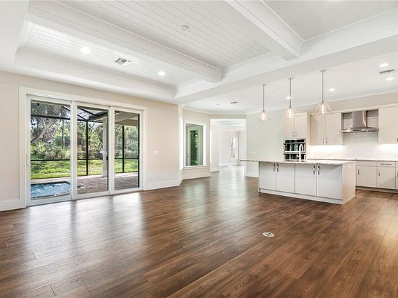 3rd image of 2141 Falls Cir