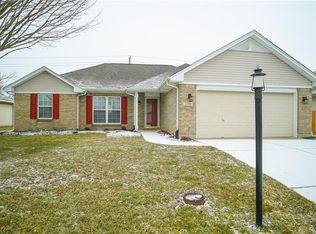 2390 Ferndown Dr, Miamisburg, OH 45342
