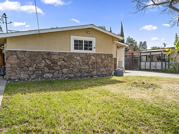 5th image of 41235 Norman Ct