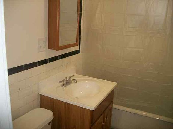 4th image of 63 Dana St APT 2