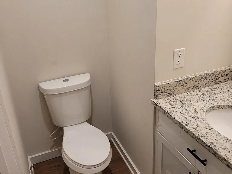 392 Stephanie Dr — Photo 21