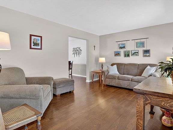5th image of 54344 Sagewood Dr