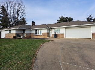 2781 Bloomfield Rd, Cambridge, OH 43725