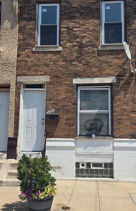 1st image of 1551 S Taylor St