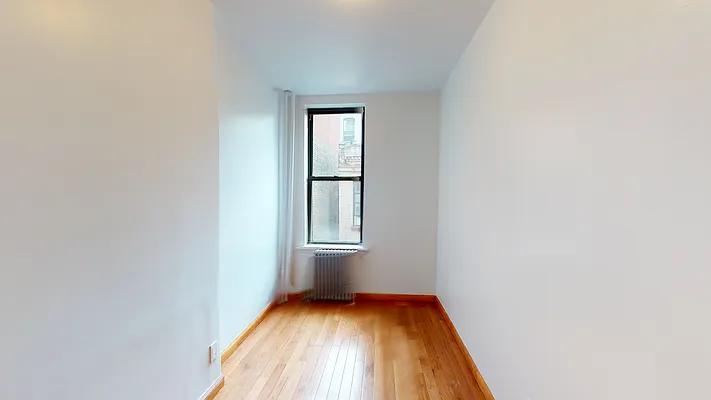 Rented by Bond New York | media 5