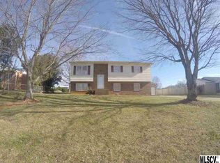 2216 Chatham St, Newton, NC 28658