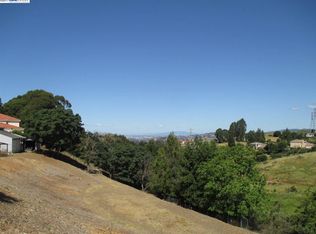 Clover Rd, Hayward, CA 94542