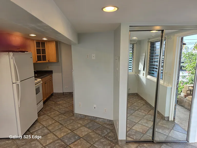 2120 Clement St — Photo 8