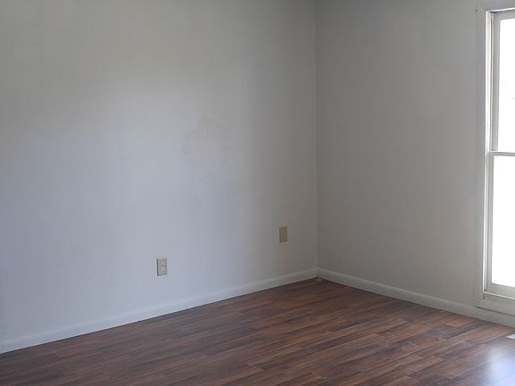 3rd image of 5834 Nicolet Dr