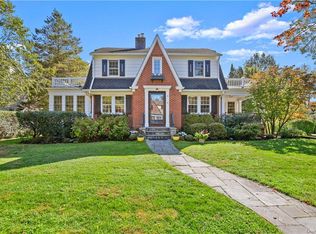 16 Fernwood Rd, Larchmont, NY 10538