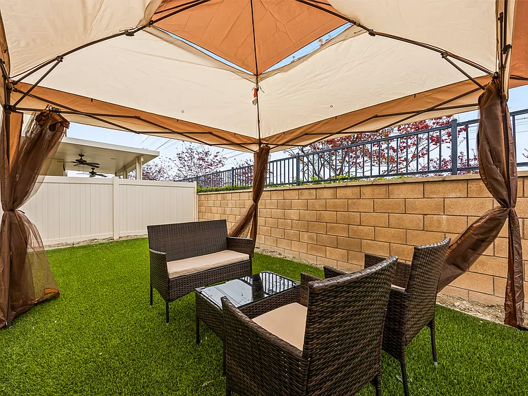 3204 E Painted Crescent St — Photo 14