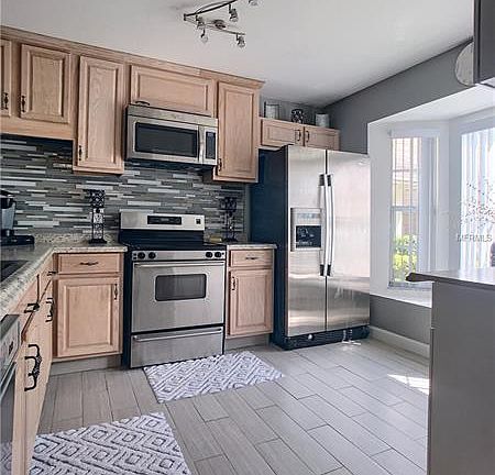 3rd image of 901 Sykes Ct #101