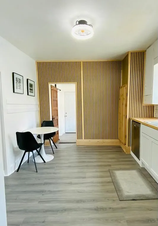 3 bed, 1000 sqft, $1,200 — Photo 4