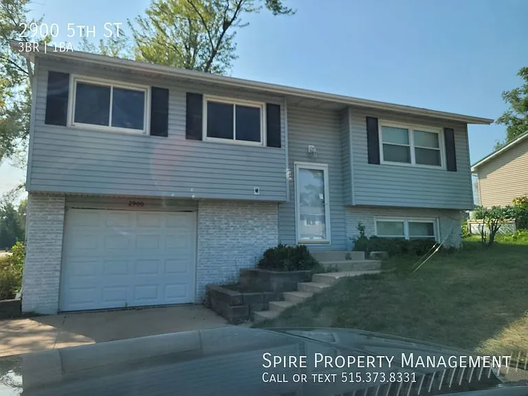 2900 5th St — Photo 1