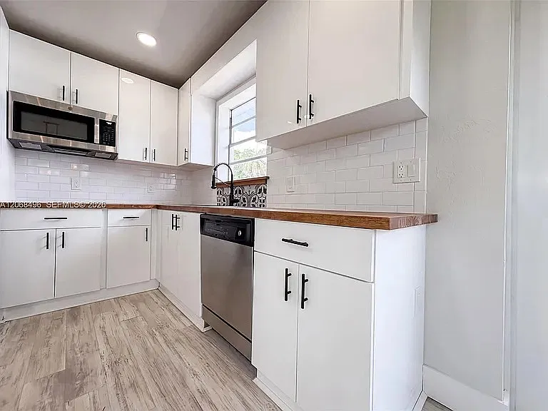 3 bed, 1095 sqft, $1,700 — Photo 3