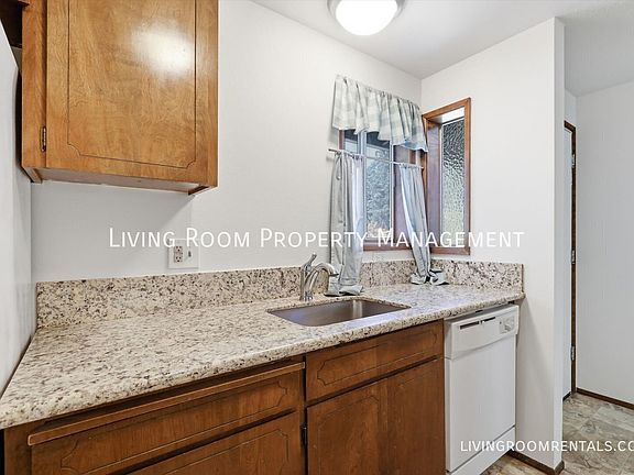 2nd image of 2114 SE 92nd Ave