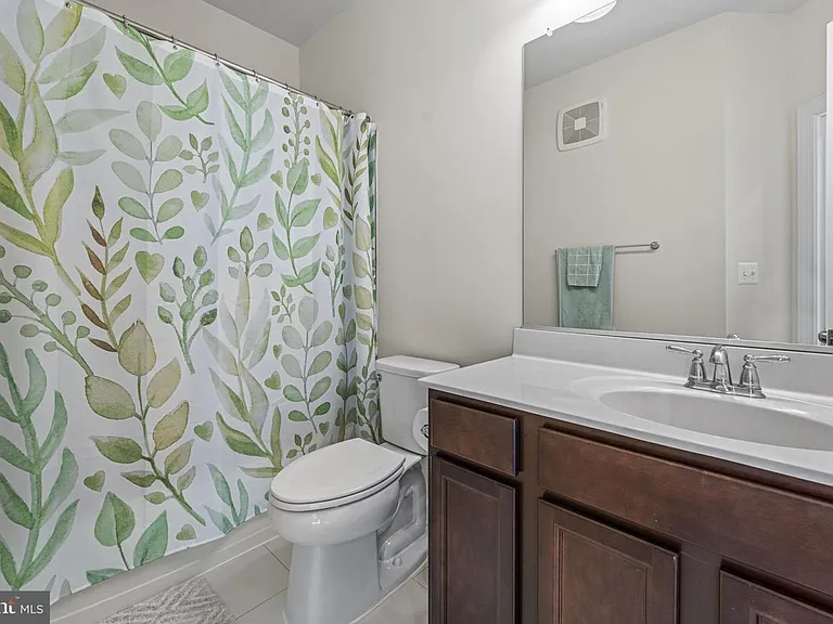 12384 Azure Ln — Photo 24