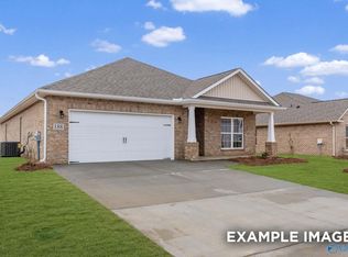 26809 Kyle Ln, Athens, AL 35613