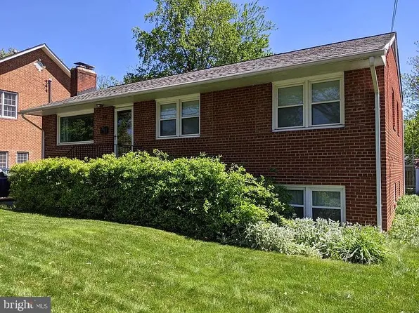 711 N Kensington St, Arlington, VA 22205