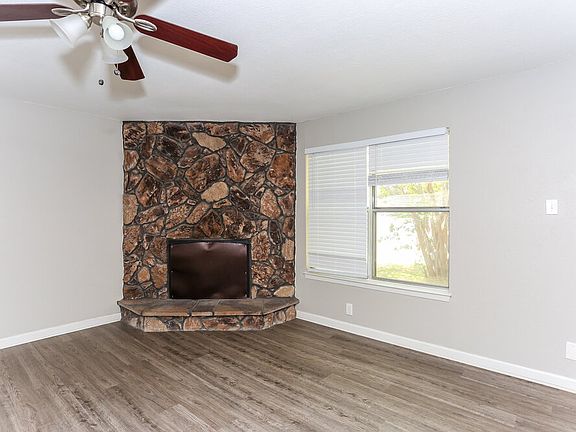 2nd image of 3407 Spring Meadows Dr