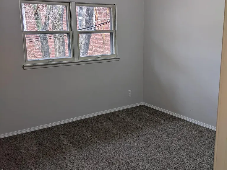 8 Rosewood Ln — Photo 7