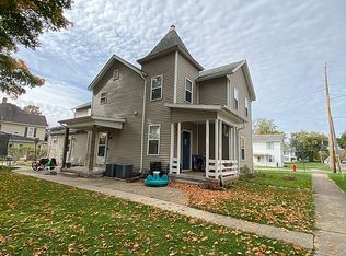 307 W Davison St, Roanoke, IL