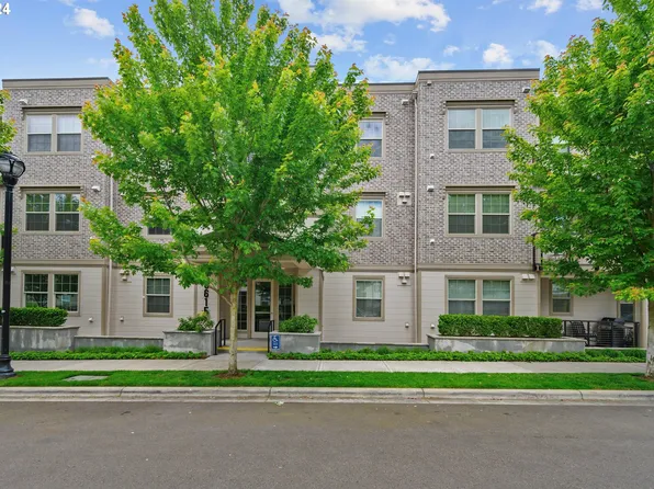 28615 SW Paris Ave #302, Wilsonville, OR 97070