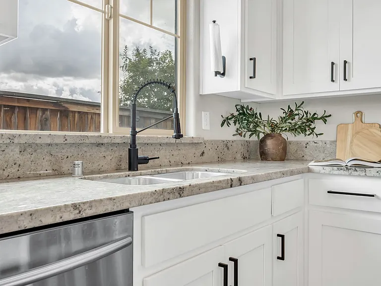 800 Daggerwing Ct — Photo 14