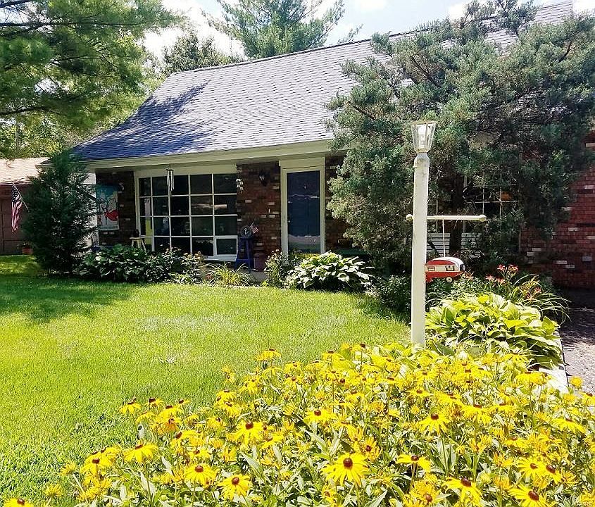 1st image of 31 Hickory Hill Ln