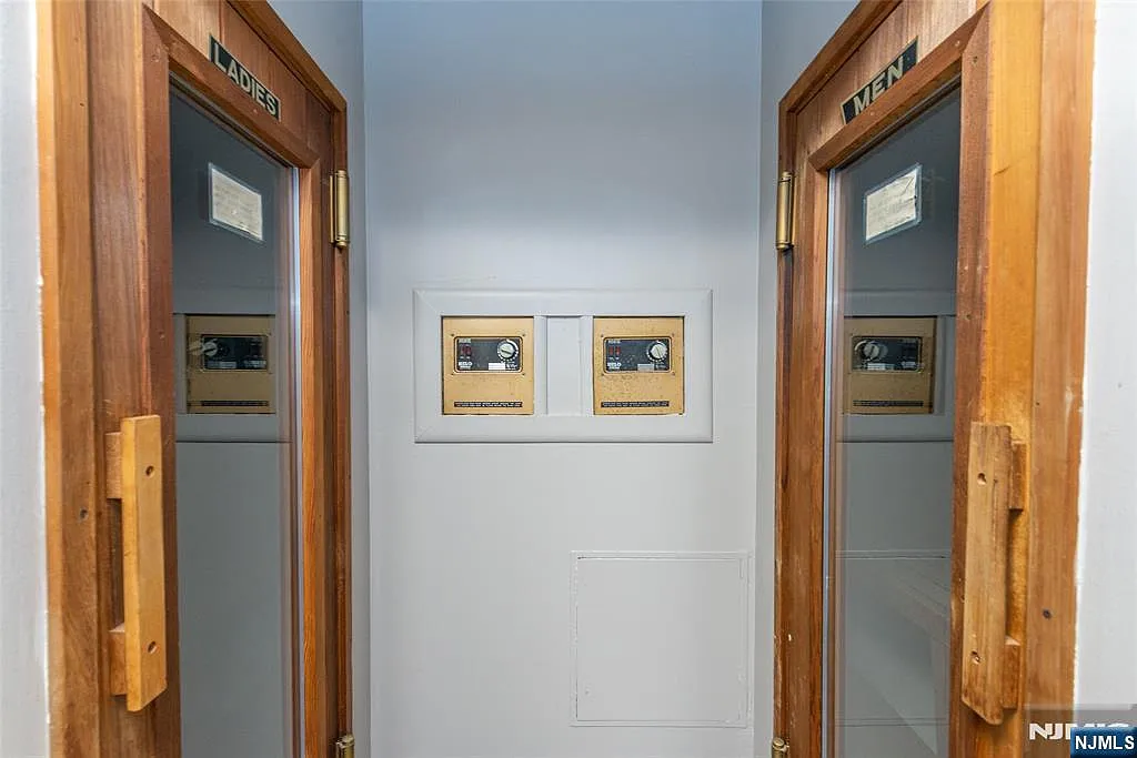 2 bed, 2.0 bath, $3,000 — Photo 3