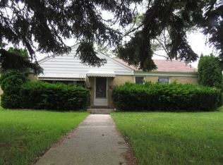 930 Gardner Rd, Westchester, IL 60154