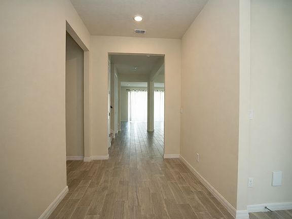 3rd image of 5669 Cedar Chase Dr
