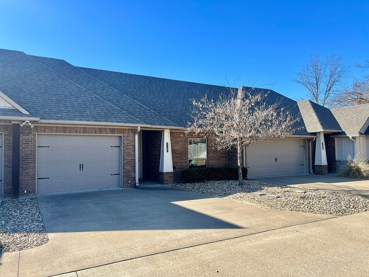 Building Photo - Amberwood Townhomes