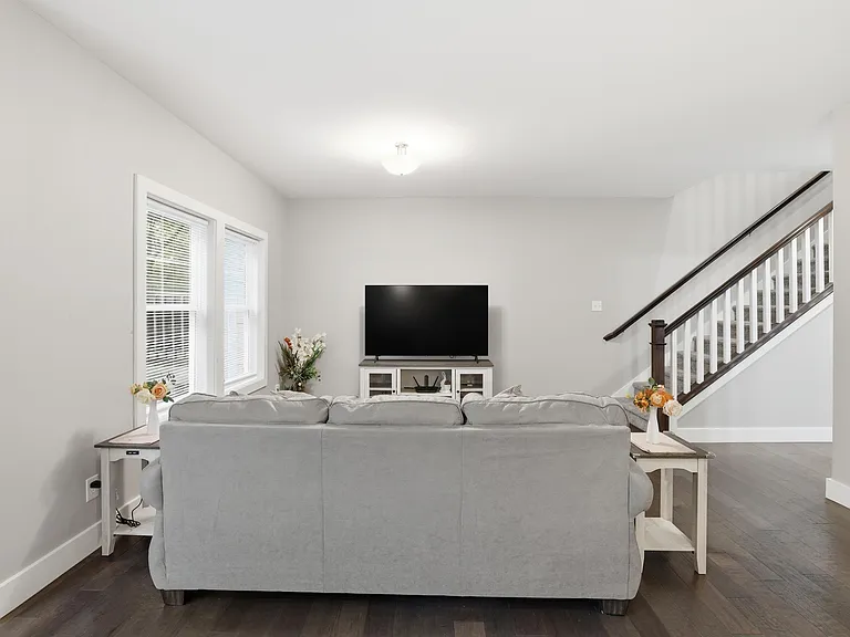 0 N Cypress Ln — Photo 8
