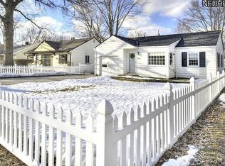 27850 Rexford Ave, Bay Village, OH 44140