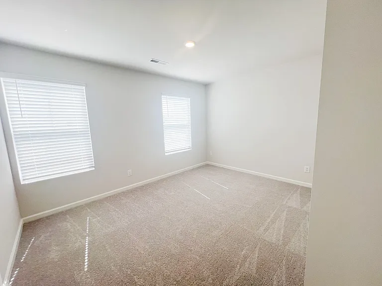 449 Perthshire Loop — Photo 17