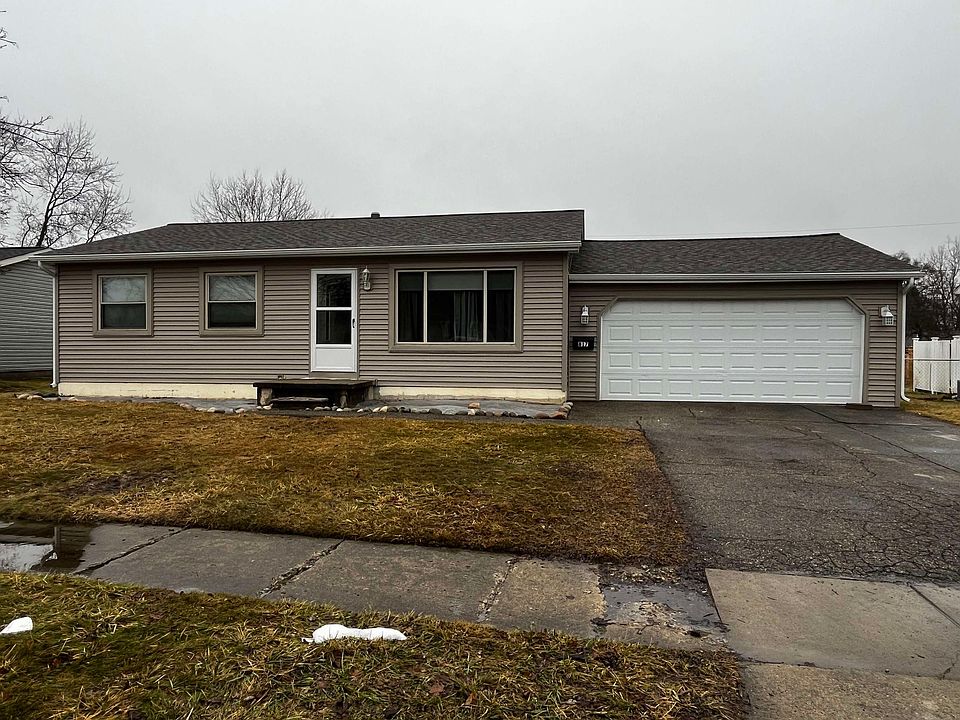 1st image of 817 Hemlock Dr