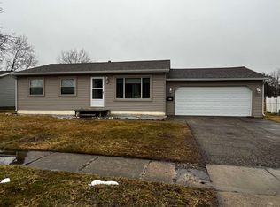 817 Hemlock Dr, Davison, MI 48423