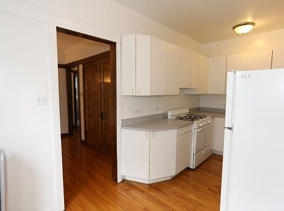 5th image of 815 W Waveland Ave APT 1N