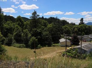 1035 Forest Heights St #21, Sutherlin, OR 97479